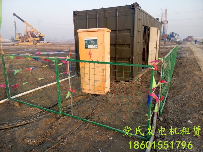 泰州泰興發(fā)電機(jī)租賃出租工程租用300KW柴油發(fā)電機(jī)組發(fā)電施工
