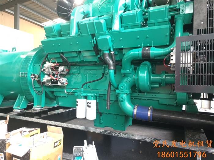 南京溧水大型發(fā)電機出租租賃全新康明斯800KW柴油發(fā)電機組租賃