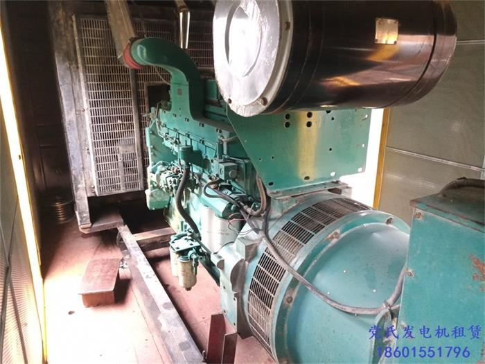 鎮(zhèn)江丹徒發(fā)電機(jī)租賃出租康明斯500kw柴油發(fā)電機(jī)組租賃